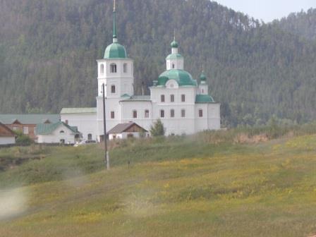 Действующий монастырь по дороге на Усть-Баргузин